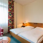 Eisbach Hotel