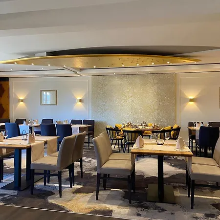 Eisbach Hotel 3*